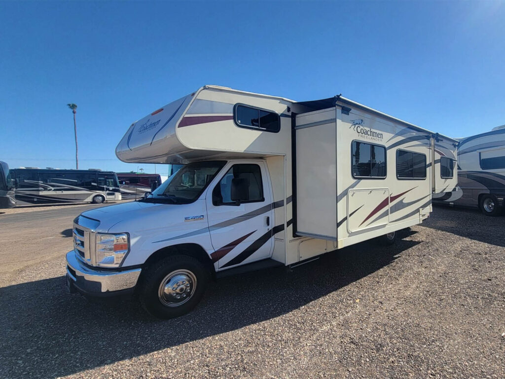 2018 Coachmen Freelander 28BH (Ford)