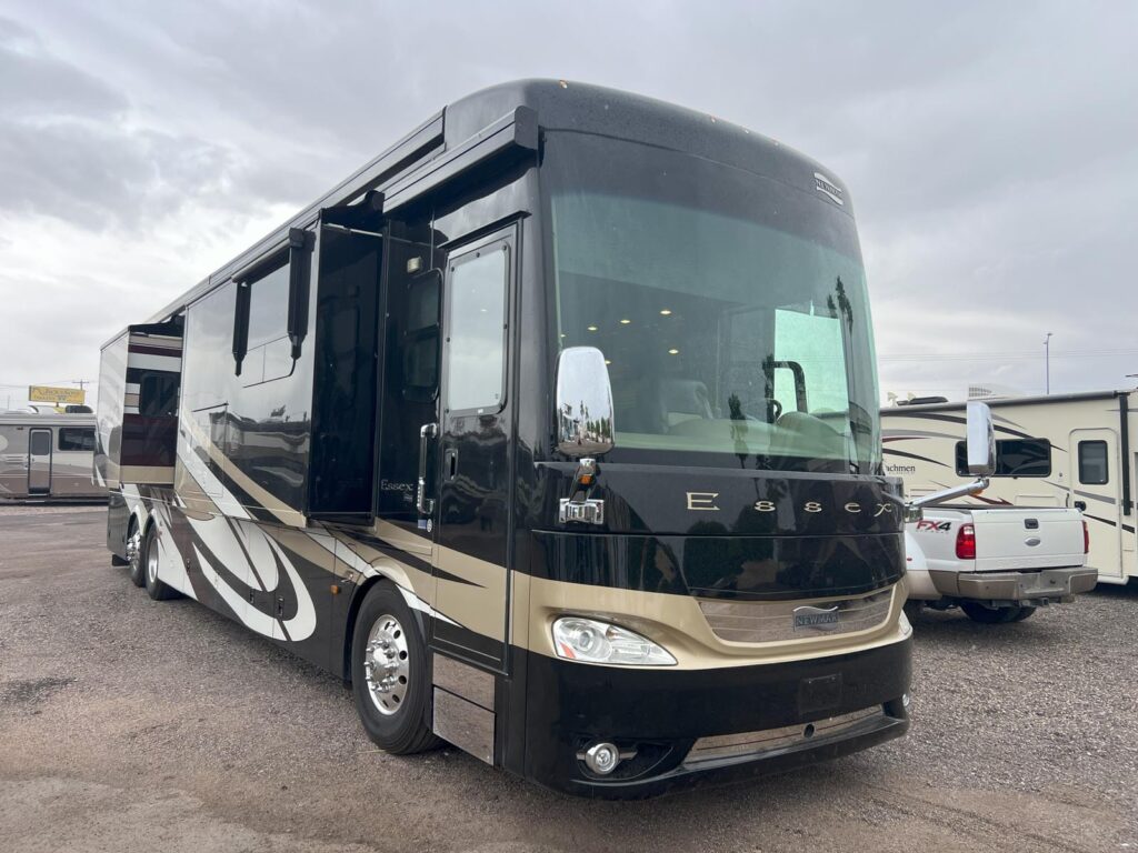 2015 Newmar Essex 4503