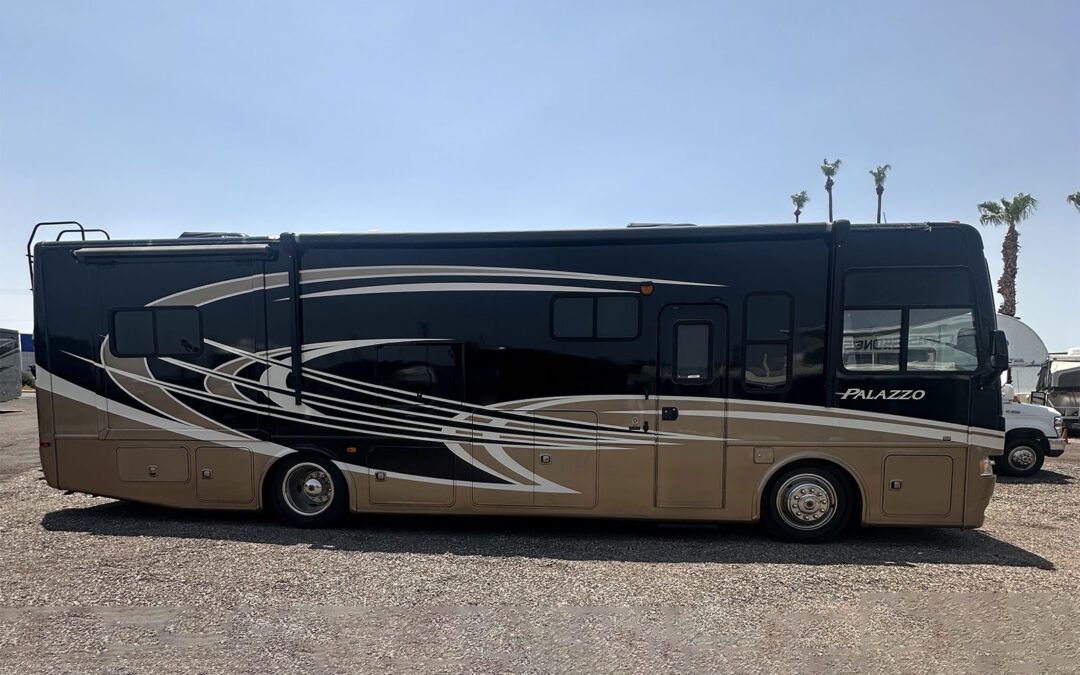 2013 Thor Motor Coach Palazzo 33.1 Class A Diesel Motor Home