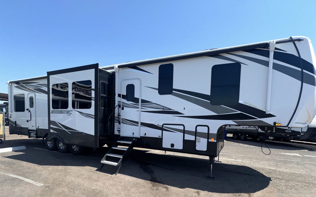 2021 Jayco Seismic 3815 Toy Hauler Fifth Wheel