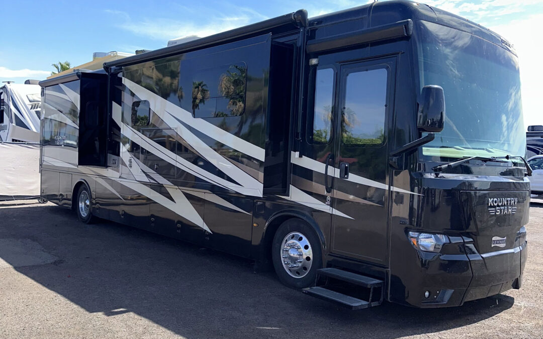 2020 Newmar Kountry Star 4037 Class A Diesel Motor Home