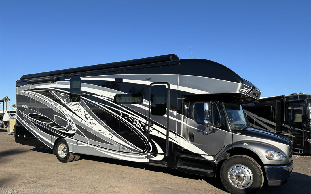 2021 Jayco Seneca Prestige 37K