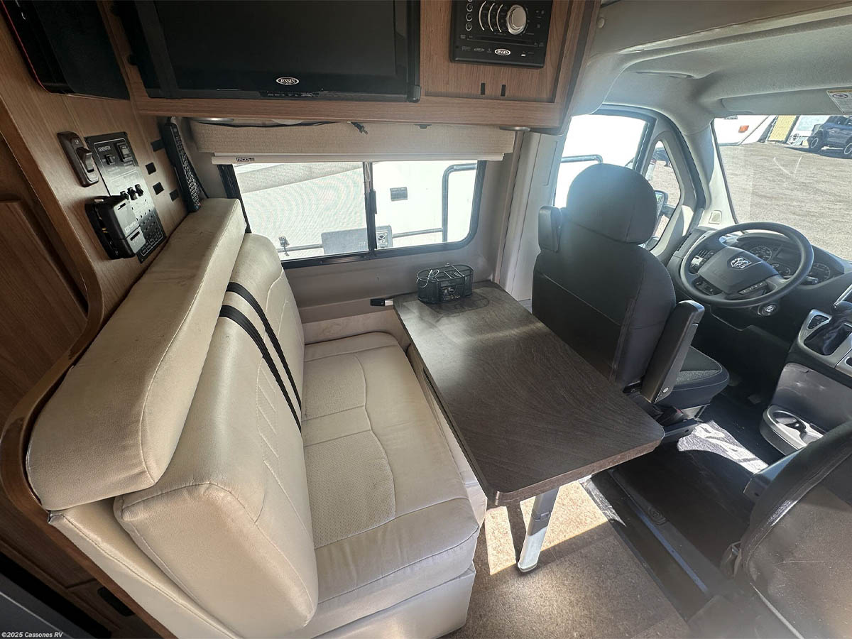 2014 Winnebago Travato 59G 2014 Winnebago Travato 59G