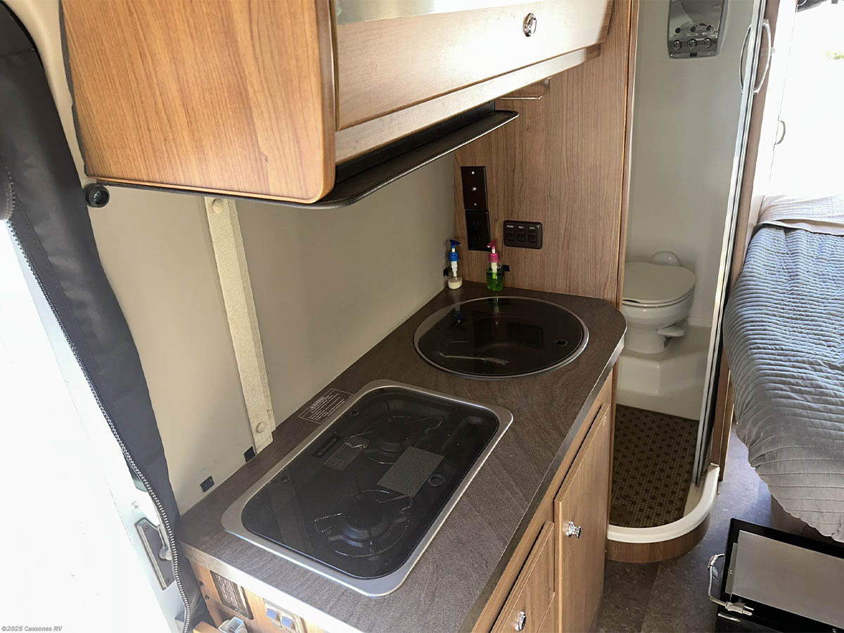 2014 Winnebago Travato 59G 2014 Winnebago Travato 59G