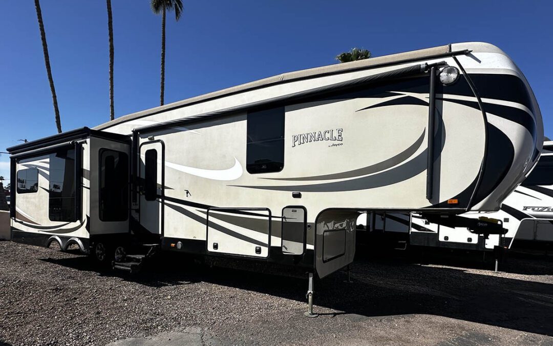 2017 Jayco Pinnacle 36FBTS